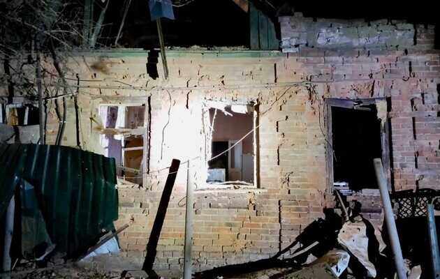 Війська РФ обстріляли Нікополь з РСЗВ та важкої артилерії