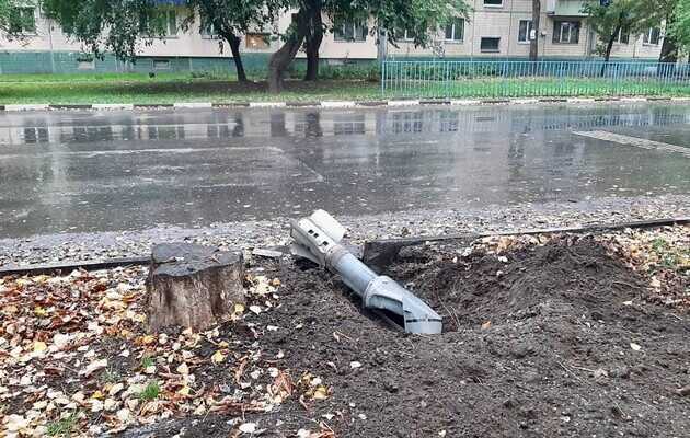 Окупанти обстріляли Нікополь: п’ятеро людей поранено