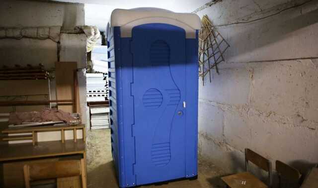 У Полтаві для шкіл закуплять туалети у фірми, пов’язаної із депутатом міськради