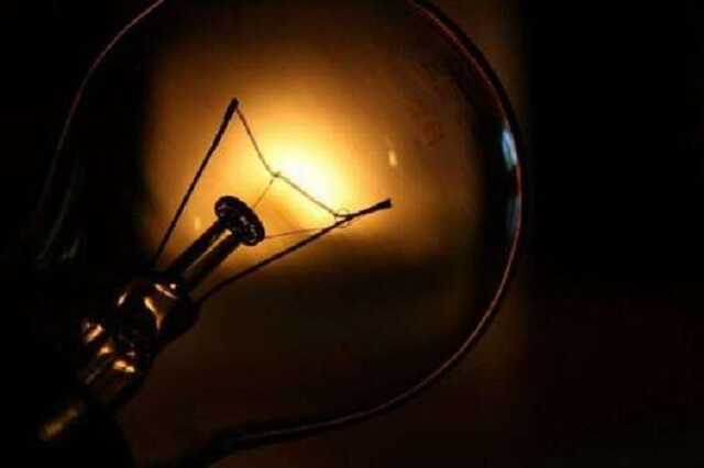 Відключення світла в Україні розпочалися у кожній області