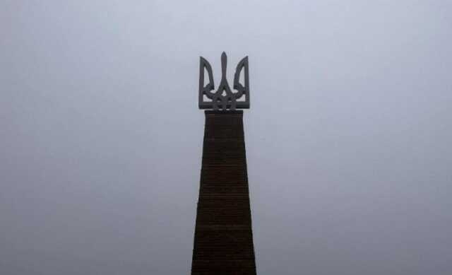 На Мукачівському замку "Паланок" замість турула встановили герб України