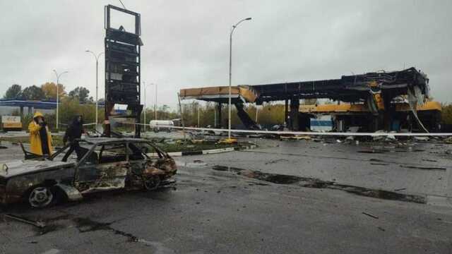 Опубліковано фото наслідків ракетного удару по Дніпру