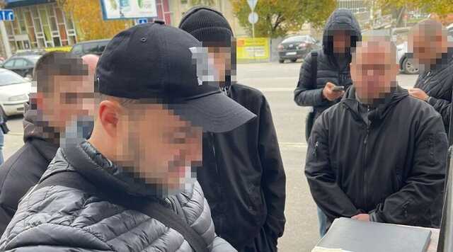 ДБР упіймала на хабарі одного із керівників прокуратури Кіровоградщини