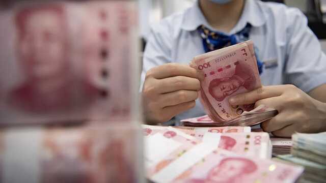 Китай столкнулся с рекордным дефицитом бюджета