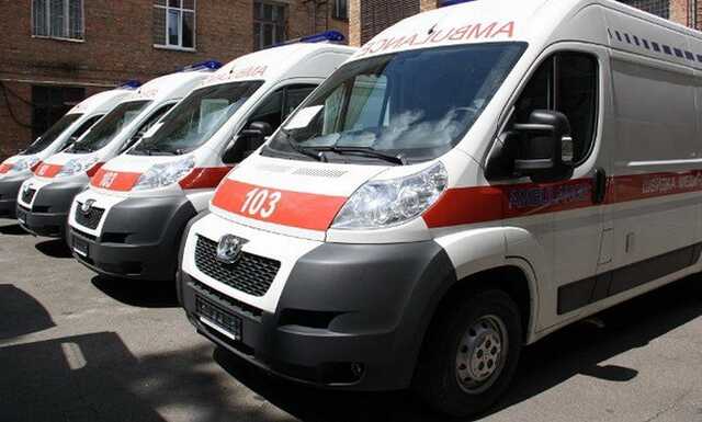 Обласканий Фісталь. Як в Україні створили монополію на постачання «швидких»