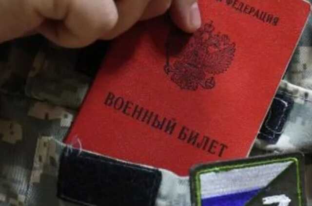 Не успел доехать до Украины: российского "мобика" на учениях подавило дулом танка