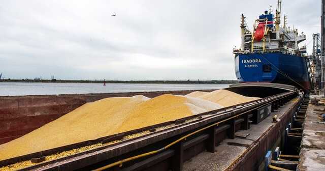 Де-факто угода діє: Росії не вдалося заблокувати "зерновий коридор"