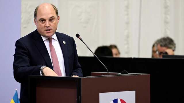 Воллес назвав причину провалу російського бліцкригу в Україні