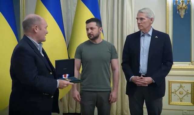 Зеленський зустрівся із сенаторами США