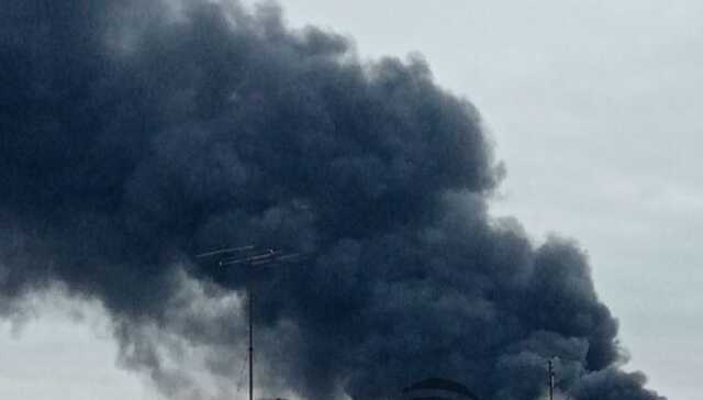 В Днепре сильный пожар на электроподстанции: часть людей без света