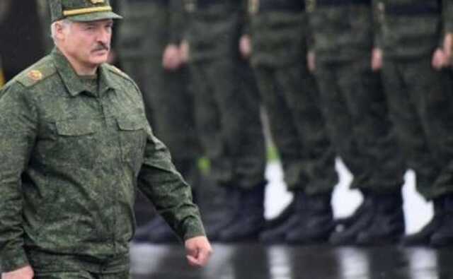 Білорусам видають повістки з вимогою прибути до військкомату