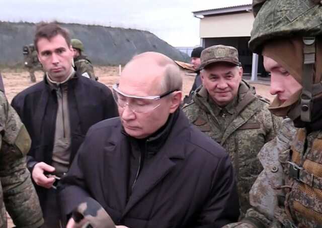 Пєсков заявив, що Путін може відвідати з візитом окупований Донбас