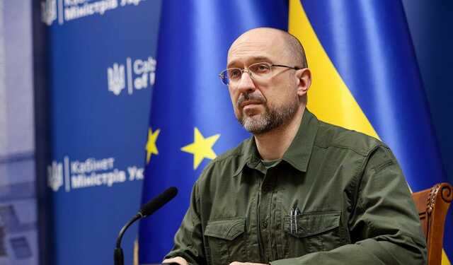 Вимушений захід. Шмигаль заявив, що відключення світла триватимуть і надалі