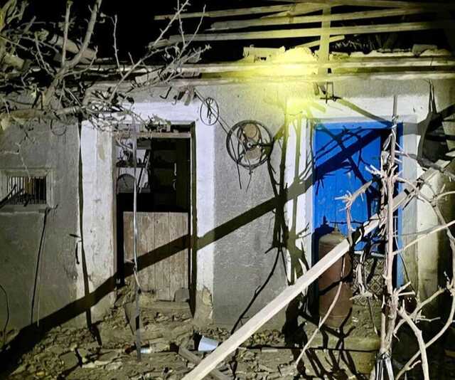 Окупанти обстріляли Дніпропетровщину та Миколаївщину, на Харківщині внаслідок ворожих ударів стались пожежі