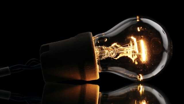 В Киеве могут начать на дольше выключать электроэнергию