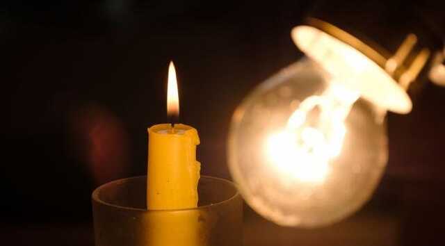 Без аварійних. Завтра по Україні знову вимикатимуть світло: список областей