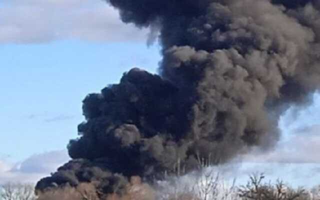 В российском Белгороде сообщают о взрывах и сильном пожаре