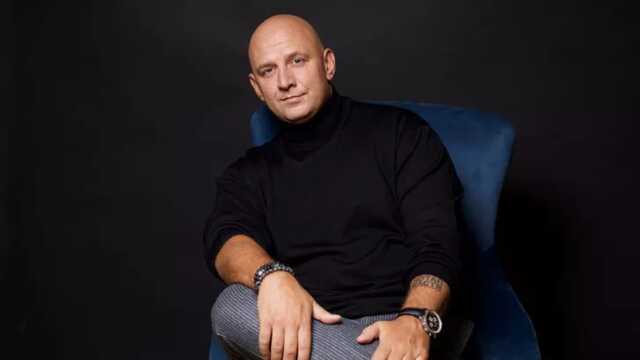 Потап похизувався фото з Залужним після скандалу з "заочним вступом до ТрО"