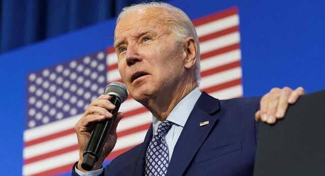 Байден підтвердив, що у США обговорюють запровадження ліміту цін на нафту з Росії