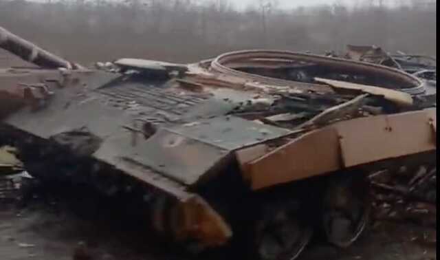 Артилерія ЗСУ накрила колону ЗС РФ, включаючи найтехнологічніший Т-90М "Прорив"