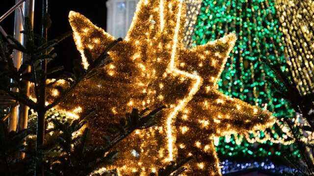 У Києві вирішили встановити головну новорічну ялинку, але без фудкорту та концертів