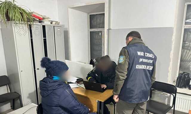 Роздавала людям "допомогу" у рублях: у Харківській області затримали поплічницю окупантів