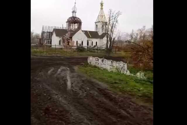 Зруйноване окупантами село: "Немає доріг, будинків, електрики, опалення"