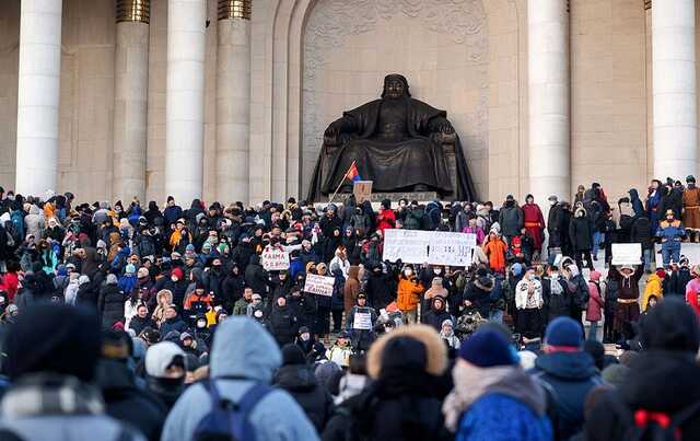 У Монголії спалахнули масштабні протести, мітингувальники почали штурмувати