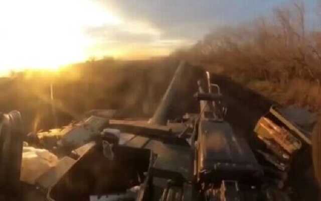 Відео бою: український танковий екіпаж знищує окупантів