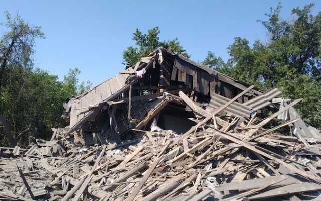 Російська армія обстріляла приватний сектор Торецька: одна людина загинула