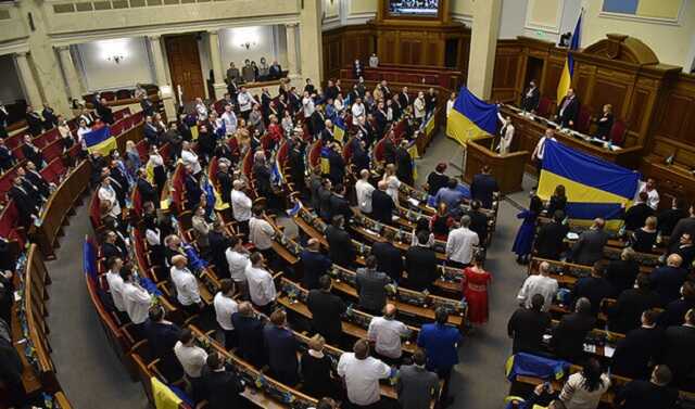 "Голос" і фракція Порошенка голосували разом зі "слугами" за закон про медіа