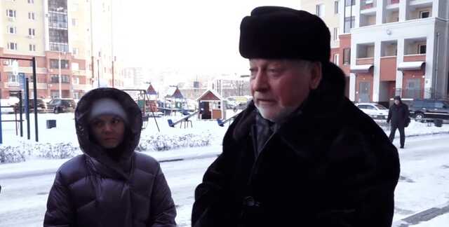 "Не виріс ще": в Омську чиновник пригрозив журналісту ударом по голові