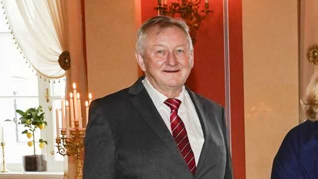 Топ-чиновник Норвегії, який підтримує Путіна, заявив, що його отруїла дружина-українка