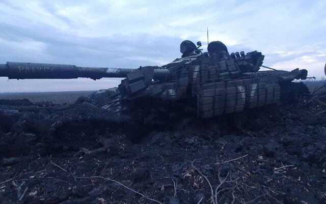 Російський танк атакував позиції ЗСУ та підірвався на міні