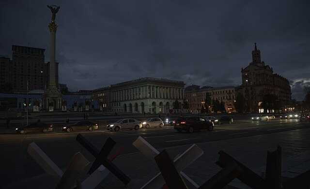 Енергетики заявили, що у Києві вистачає електроенергії лише для 20% населення