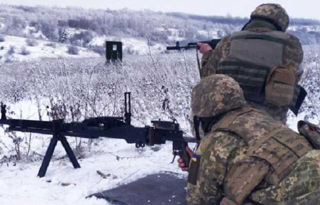 ЗСУ наближаються до Кремінної, а окупанти в Криму будують укріплення: нові карти боїв