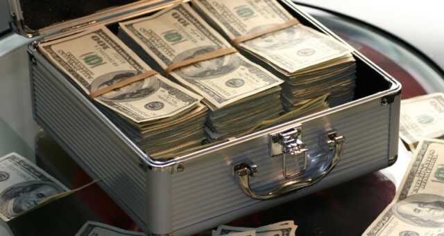 Суд продовжив розслідування крадіжки працівниками СБУ 6 мільйонів доларів