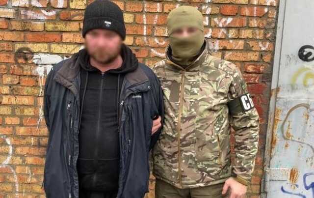 Співпрацював із ворогом та закликав брати участь у "референдумі". Затримано мешканця Чорнобаївки