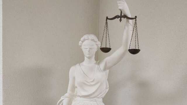 У Хмельницькій області депутата та громадського активіста засудили за шахрайство