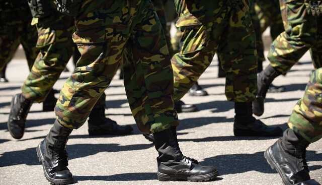 У Росії 20-річний призовник порізав вени у військкоматі