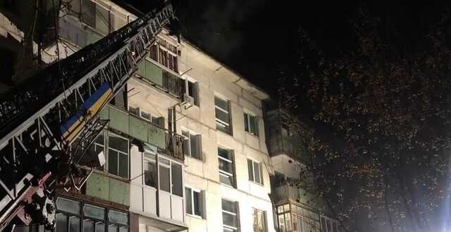 На Київщині під час пожежі в житловому будинку евакуювали 65 осіб