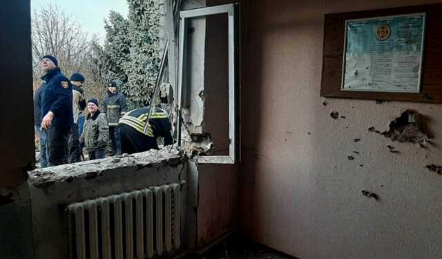 В Очакові росіяни ранком 1 січня обстріляли житловий сектор та пожежну частину