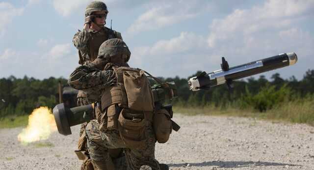 Російському танку Т-90М зносить башту після атаки українських воїнів