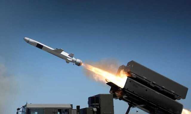 США дозволяють Путіну зібрати військо: Жданов назвав причину