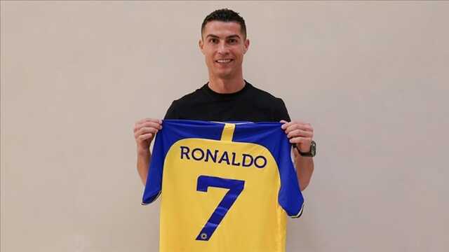 Сплутав країну, куди приїхав грати: Роналду зганьбився на презентації в "Аль-Насрі"