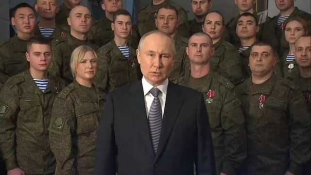 Путінські актори: ЗМІ встановили особи "військових" на новорічному привітанні