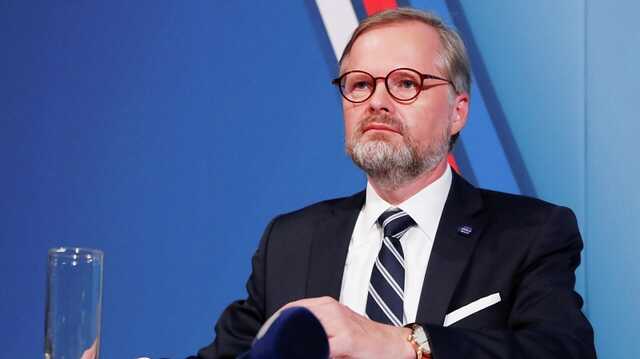 Прем’єр Чехії у розмові із Зеленським пообіцяв Україні нову партію танків Т-72