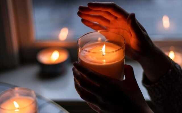 Киевляне массово жалуются на длительные отключения света