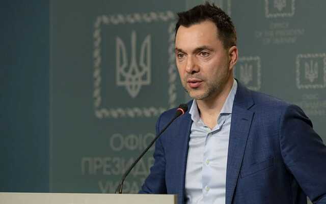 Арестович сообщил, когда объявят о поставках Украине танков "Леопард"