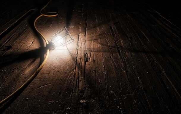 Українці довше будуть без світла: у деяких регіонах уже запровадили екстрені відключення